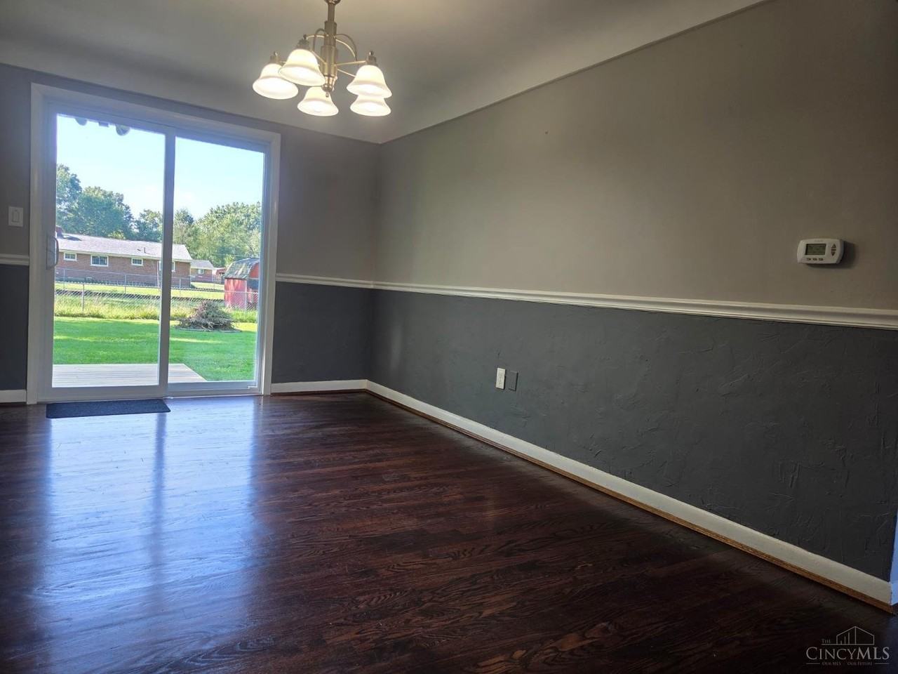 1195 Linda Ln - Photo 6 of 14