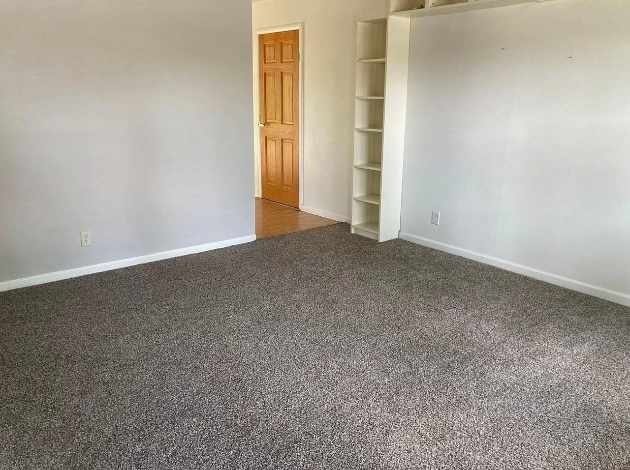 27 Holden Rd - Photo 2 of 10