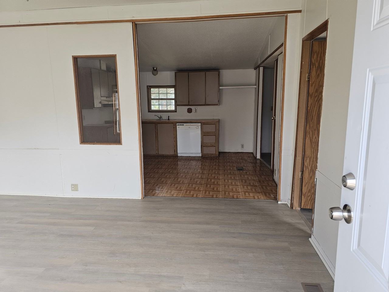 34 Sunny Ln - Photo 3 of 19