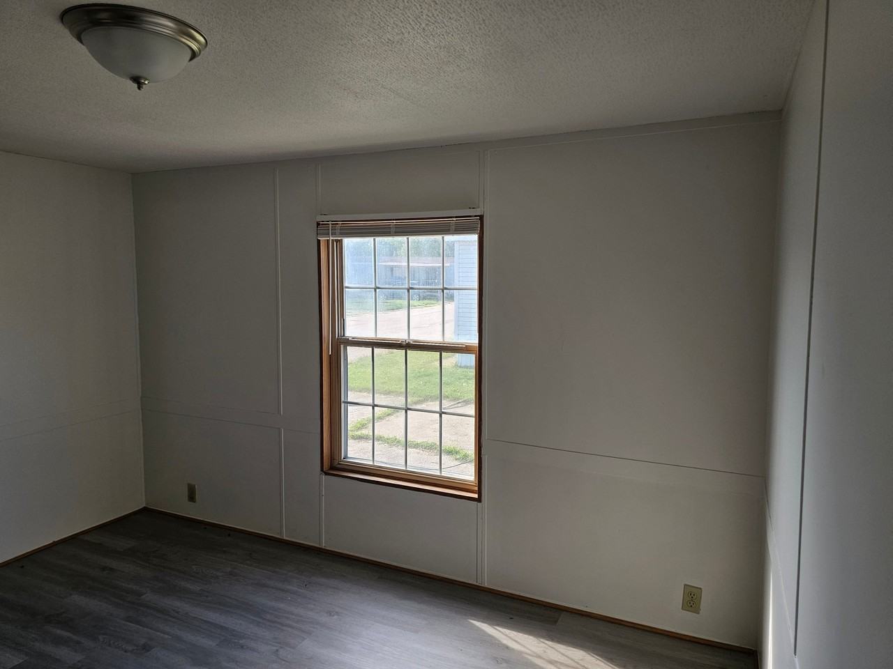 34 Sunny Ln - Photo 5 of 19