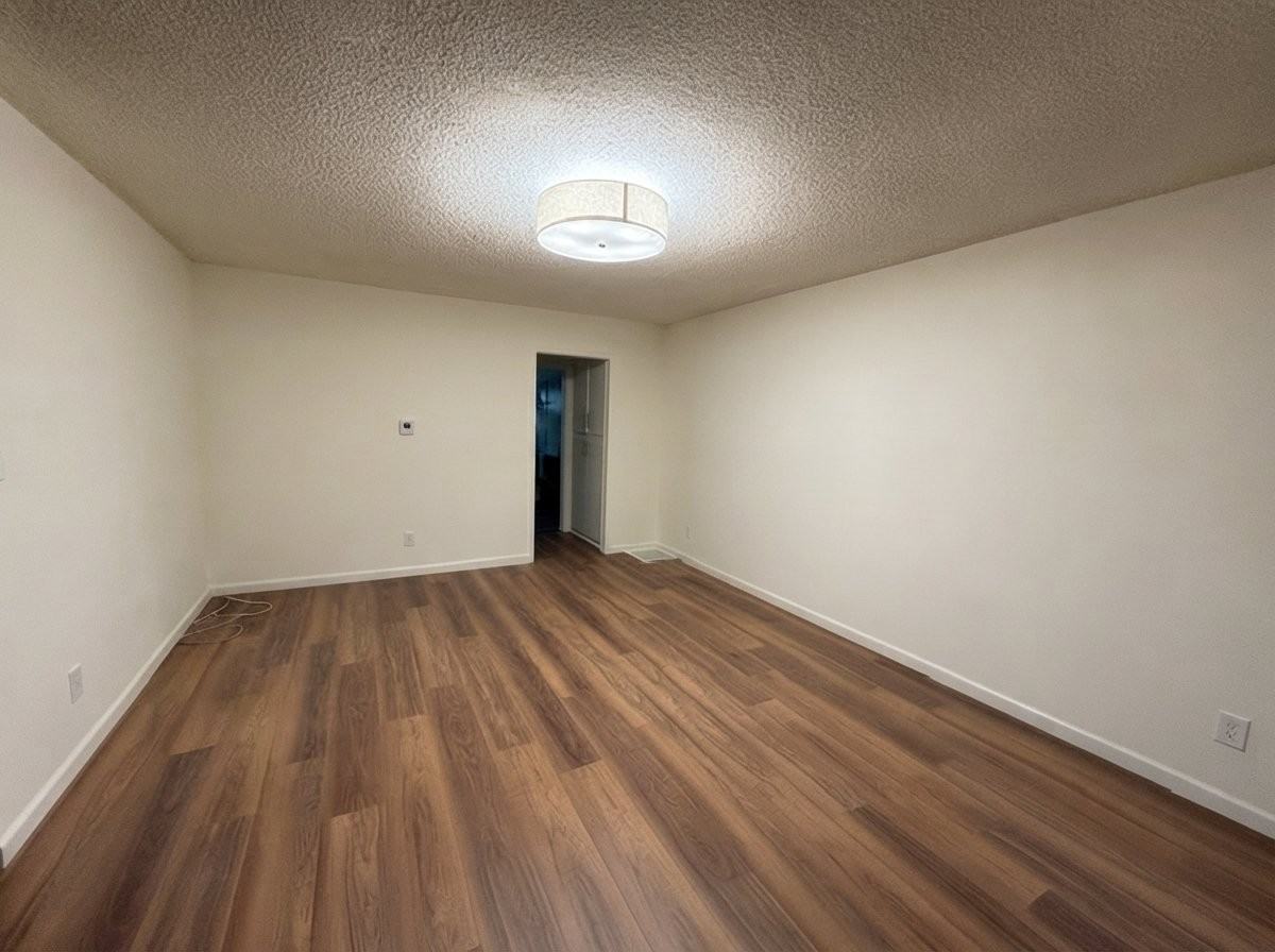 612 Fremont Ave #2 - Photo 4 of 5