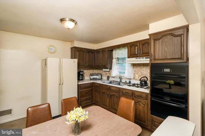 25 Black Pine Dr - Photo 6 of 15
