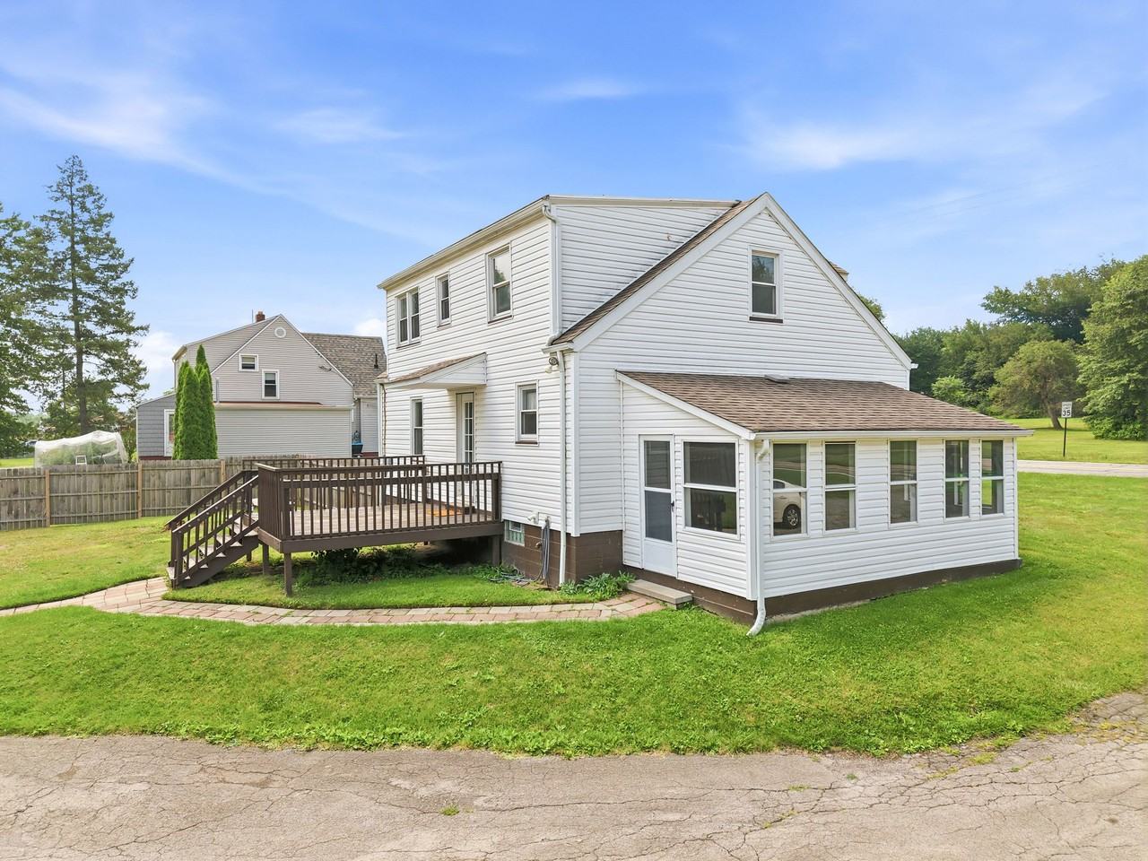 176 Dutch Ln - Photo 3 of 19
