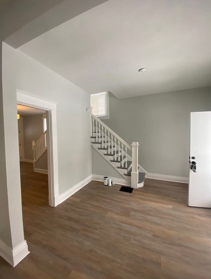 626 S 40th St - Photo 6 of 9