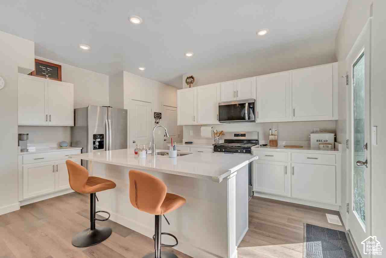 3487 N Gina St - Photo 4 of 19