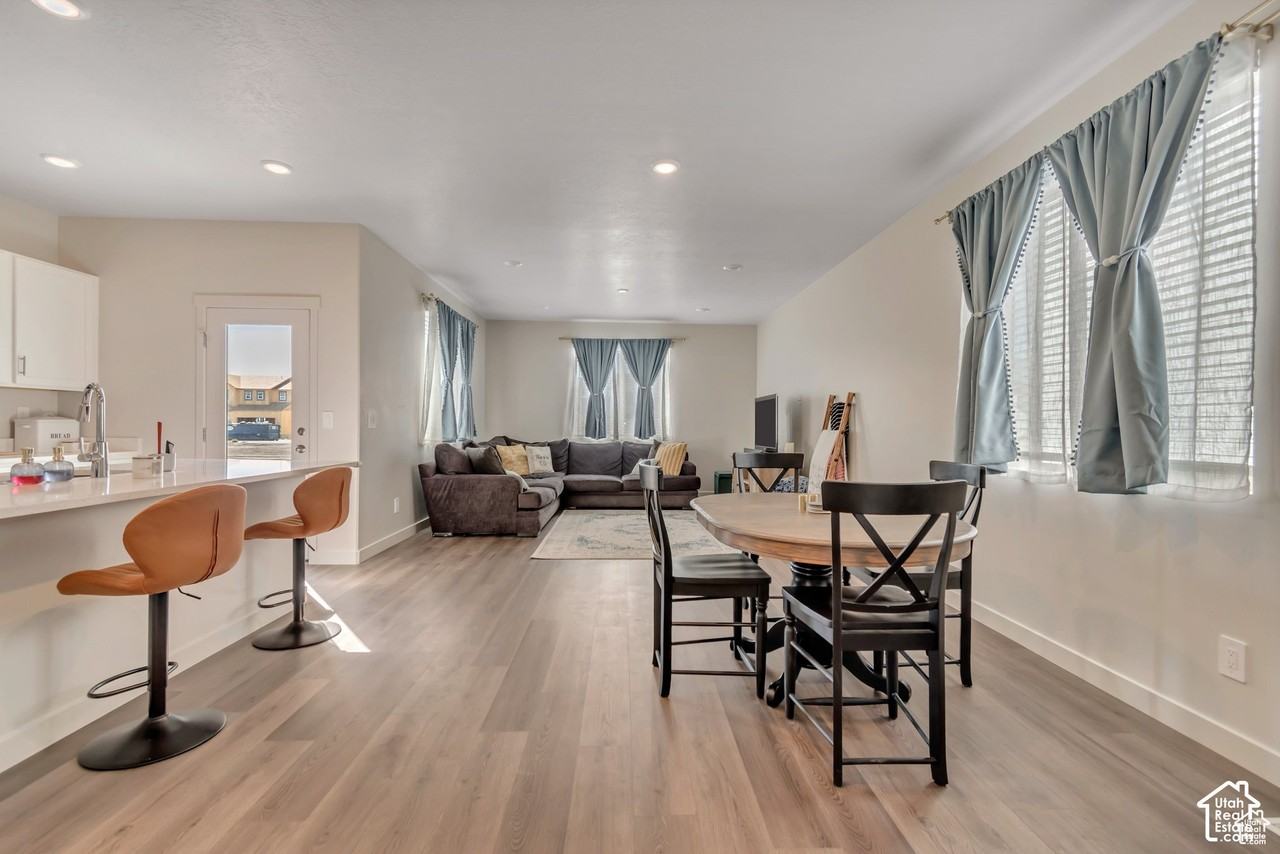 3487 N Gina St - Photo 5 of 19