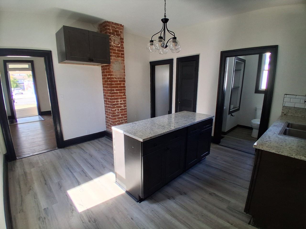 2556 Pleasant Ave - Photo 7 of 19