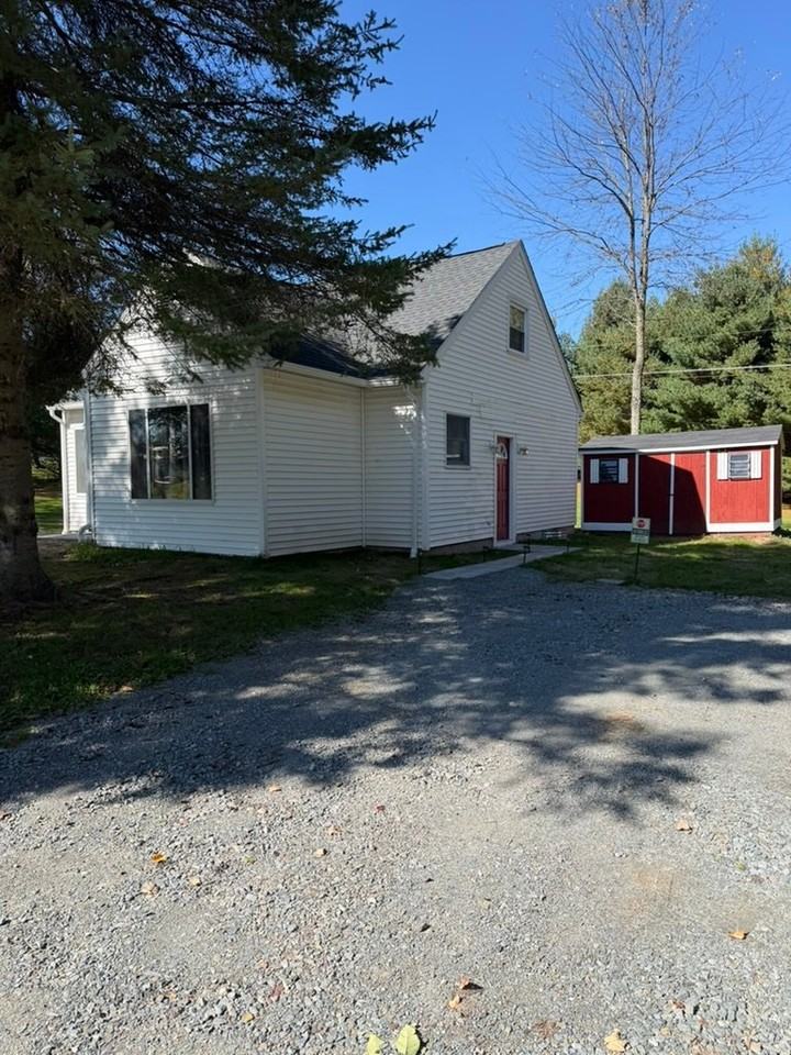 183 White Mills Rd - Photo 2 of 22