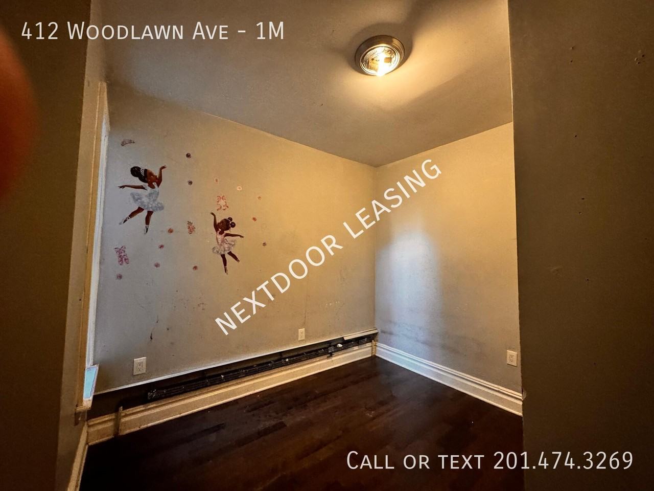 412 Woodlawn Ave #1M - Photo 4 of 5