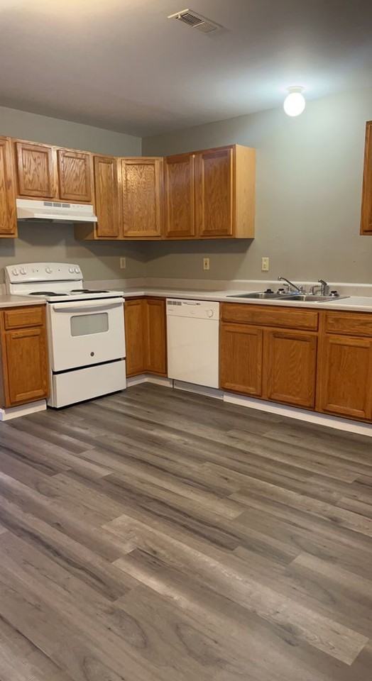 417 Briden Ct - Photo 2 of 33