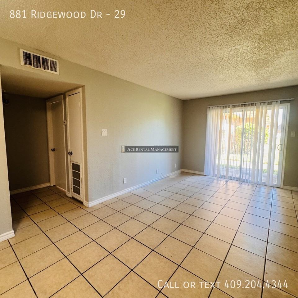 881 Ridgewood Dr #29 - Photo 3 of 17