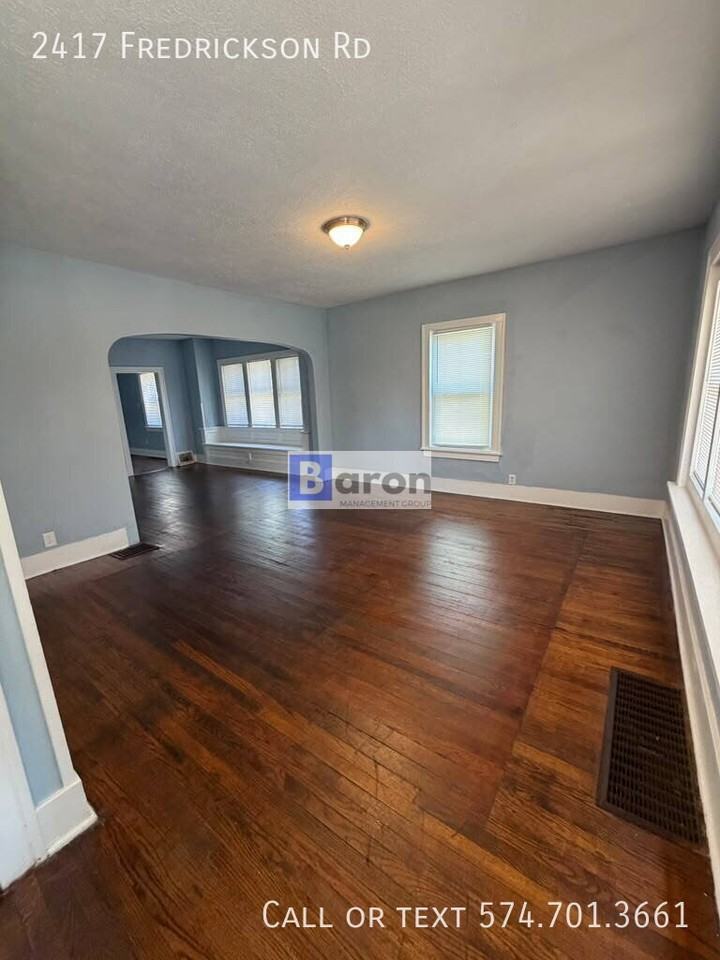 2417 Fredrickson St - Photo 3 of 12