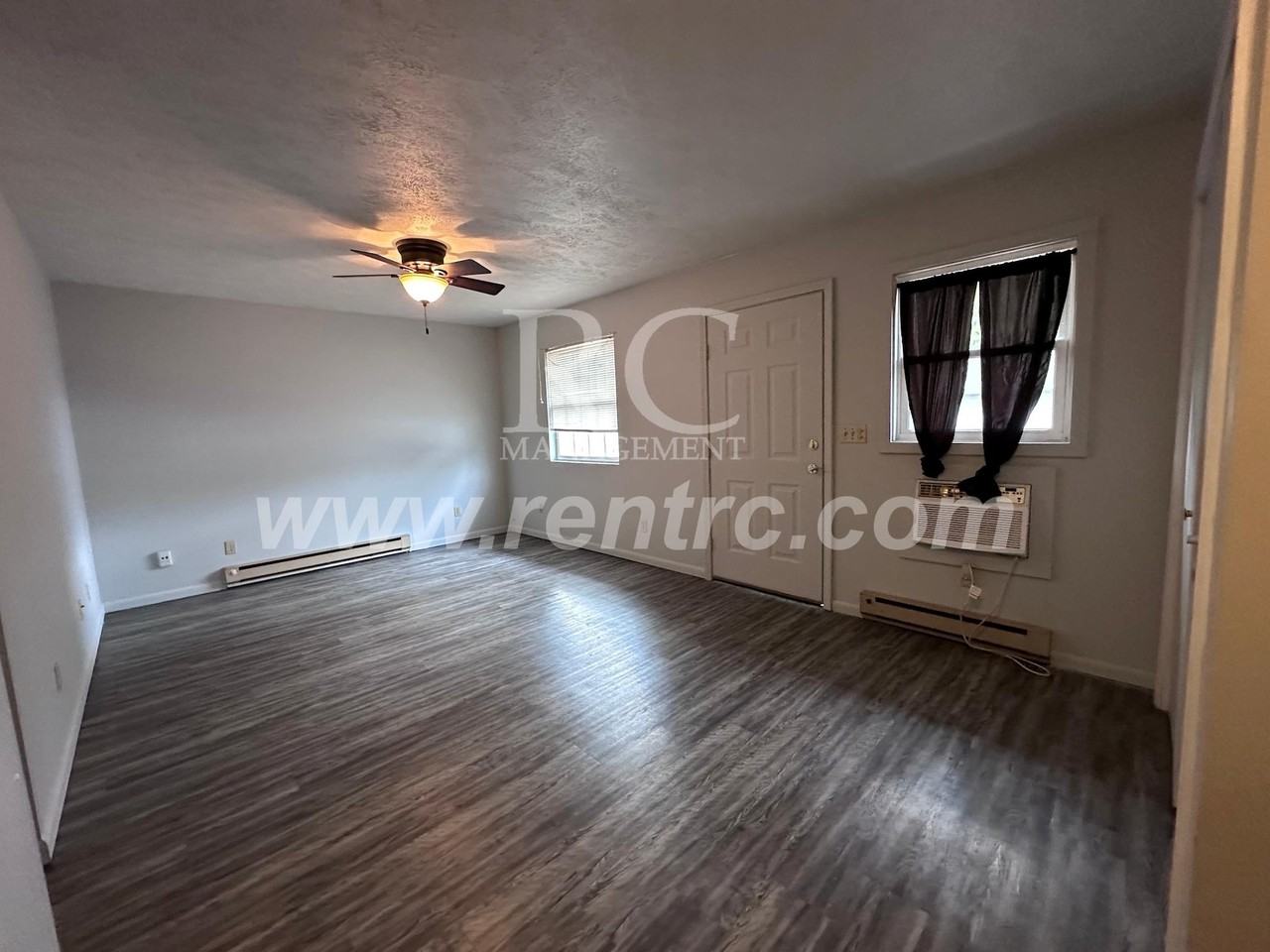 125 N Scott St Apt A4 #N - Photo 7 of 9