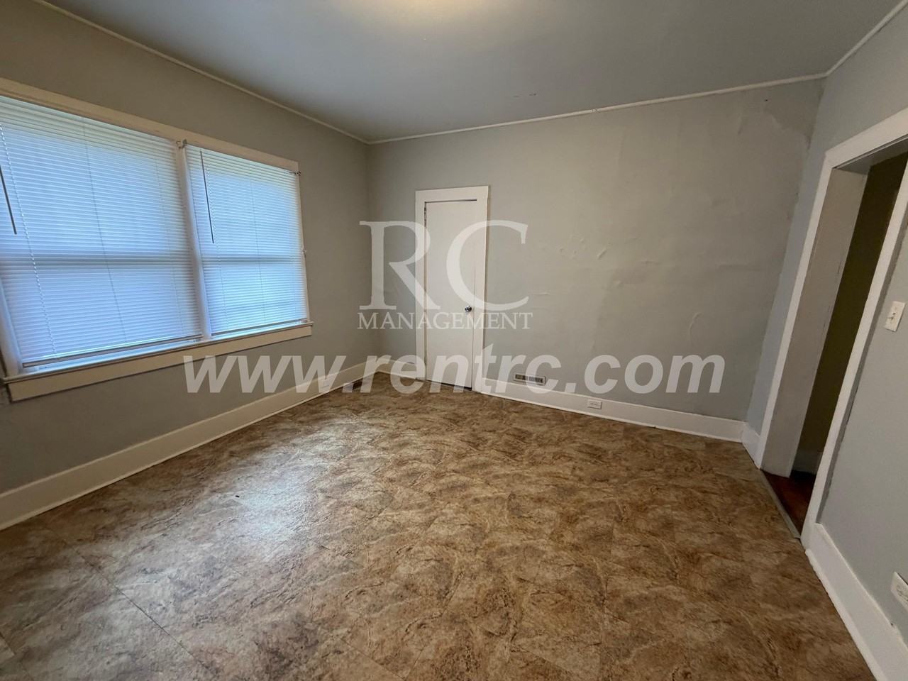 19 N Collett St #S - Photo 2 of 12