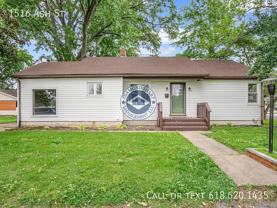 1516 Ash St - Photo 1 of 1
