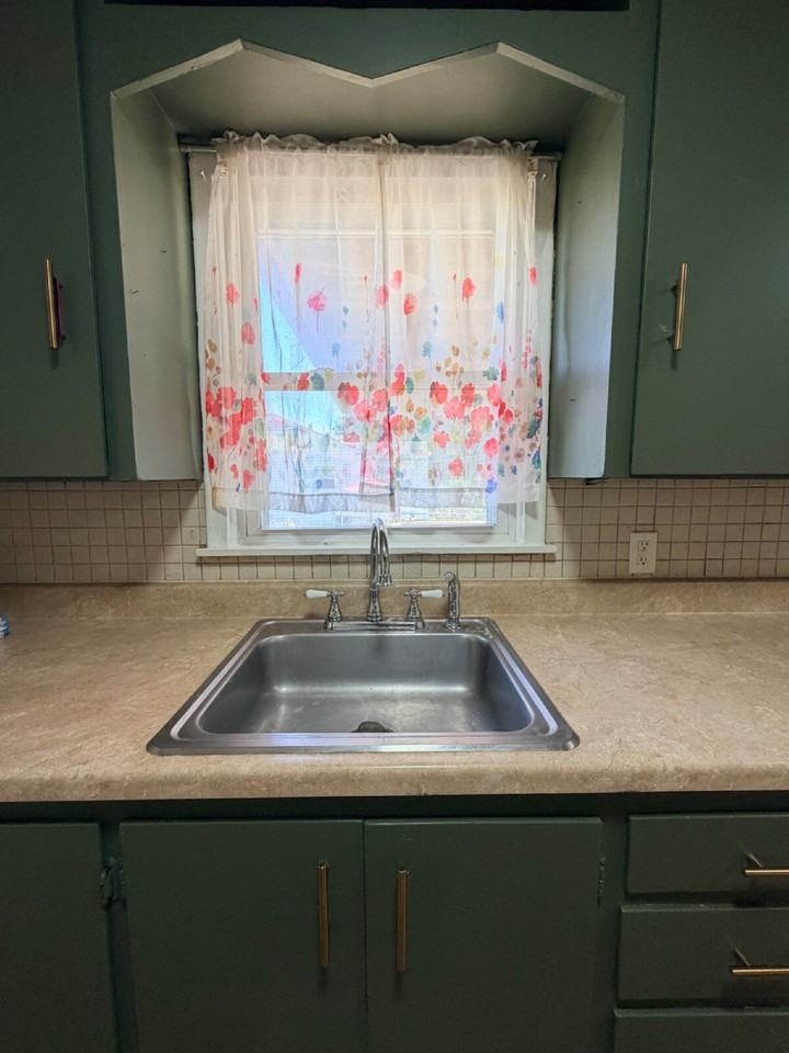 315 N Main St - Photo 6 of 13