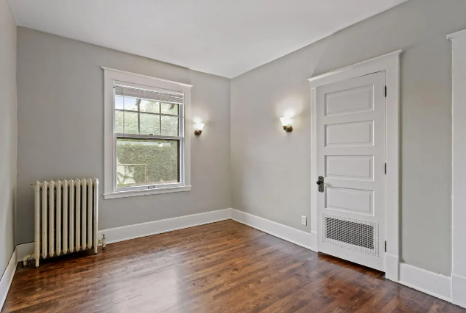 1108 W 28th St #1 - Photo 6 of 13