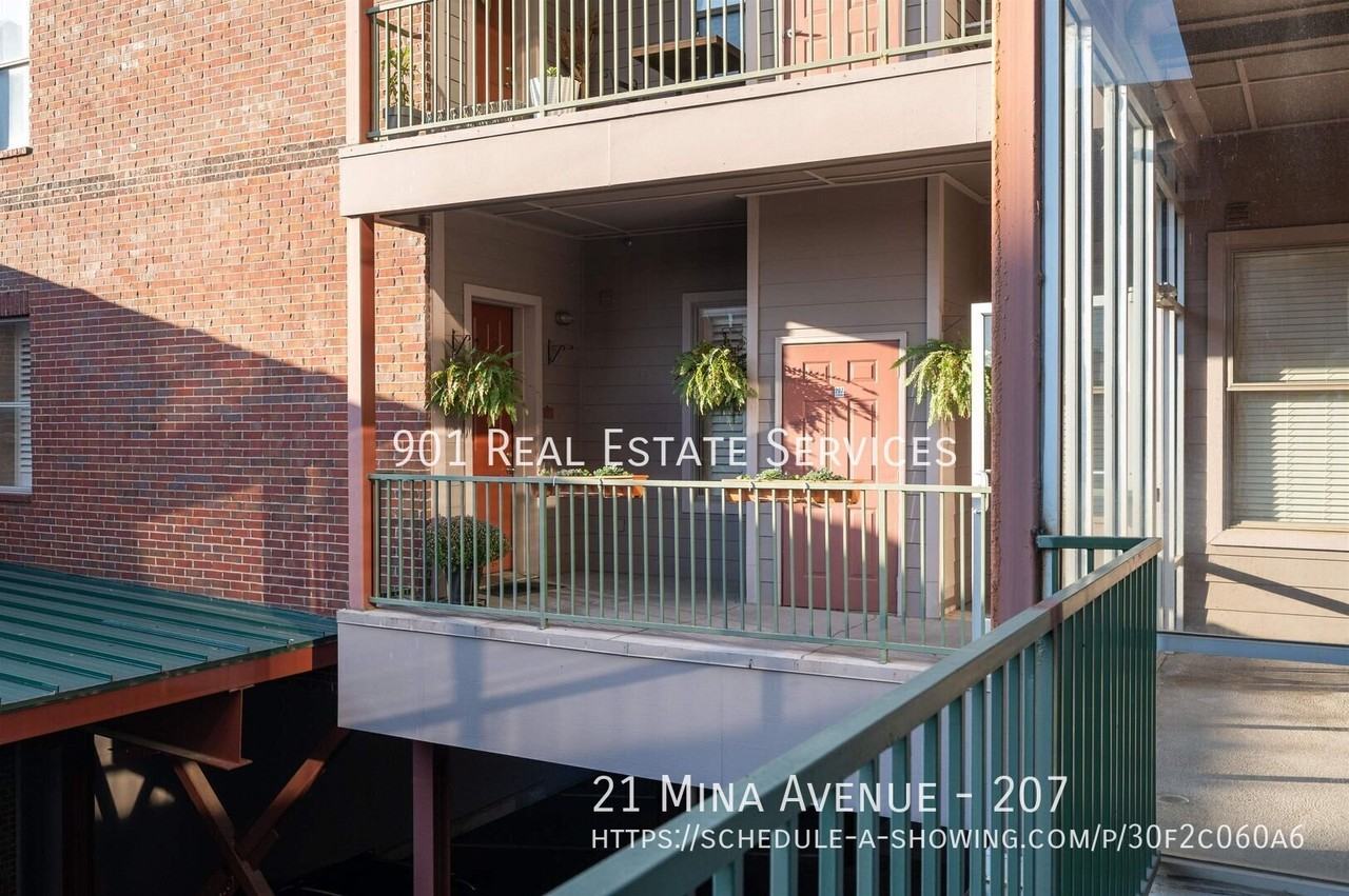 21 Mina Ave #207 - Photo 2 of 29