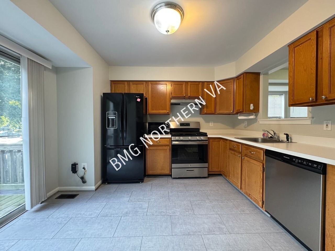 6807 Chasewood Cir - Photo 6 of 44