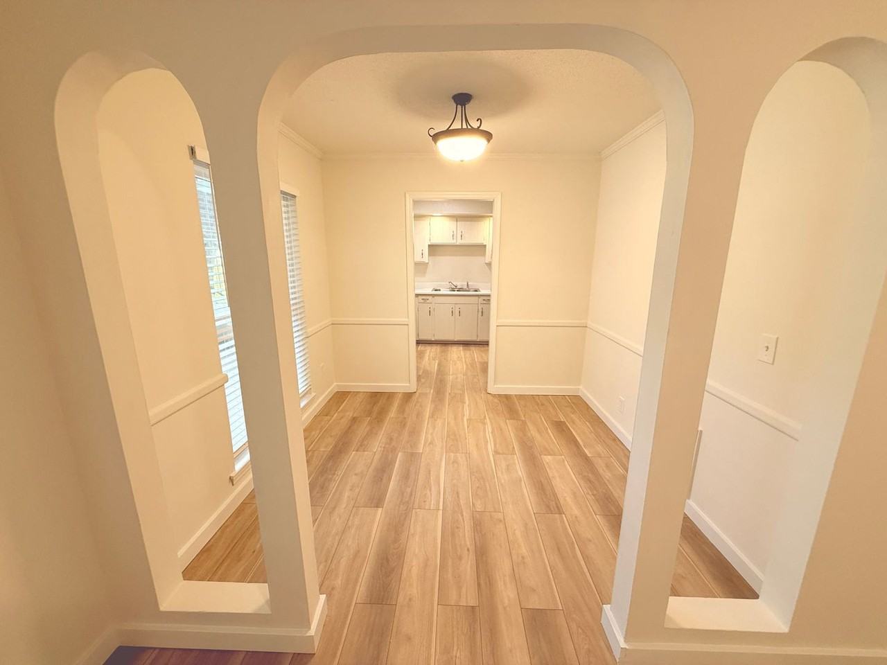 3204 Redding Rd #212 - Photo 4 of 17