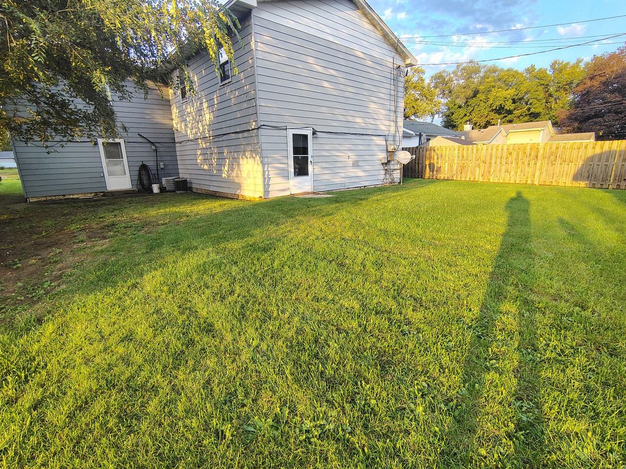 907 Short St #B - Photo 7 of 7