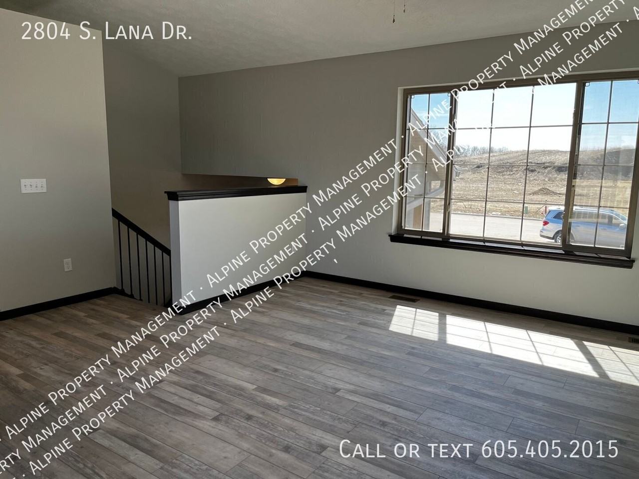 2804 S Lana Dr - Photo 3 of 38