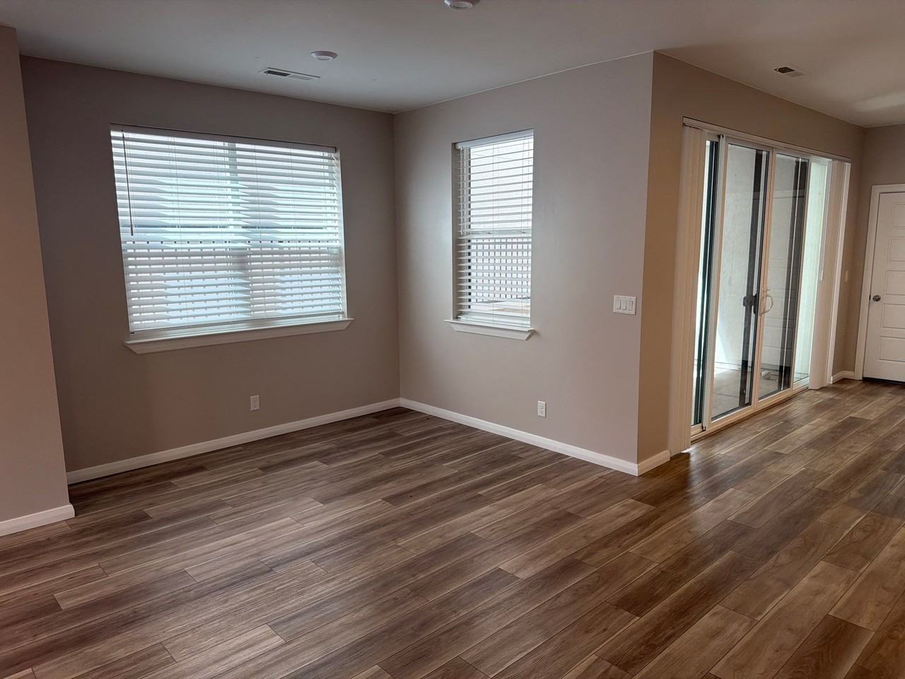 750 W Scarlet Hill Dr #1 - Photo 2 of 35