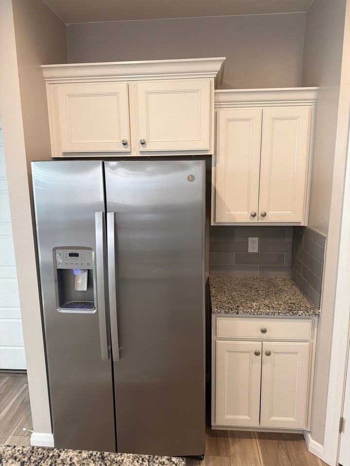 750 W Scarlet Hill Dr #1 - Photo 4 of 35