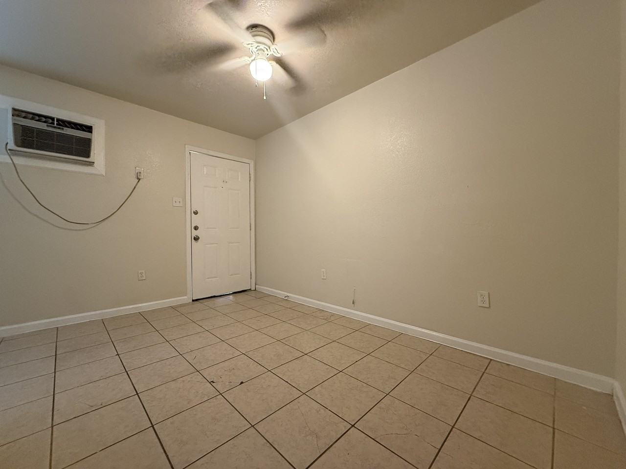 209 Root Avenue - Photo 3 of 4