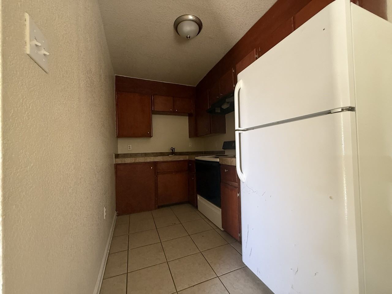 209 Root Avenue - Photo 4 of 4