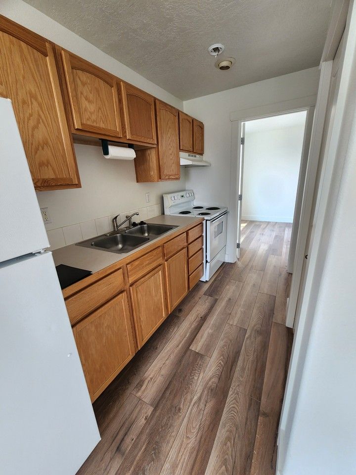 6 Big River Dr #4 - Photo 3 of 17