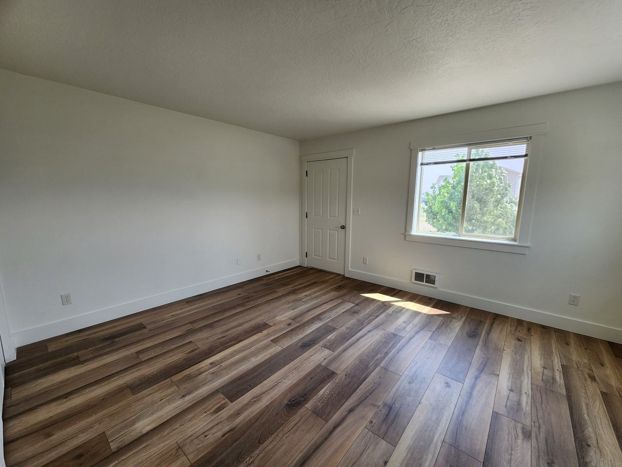 6 Big River Dr #4 - Photo 7 of 17