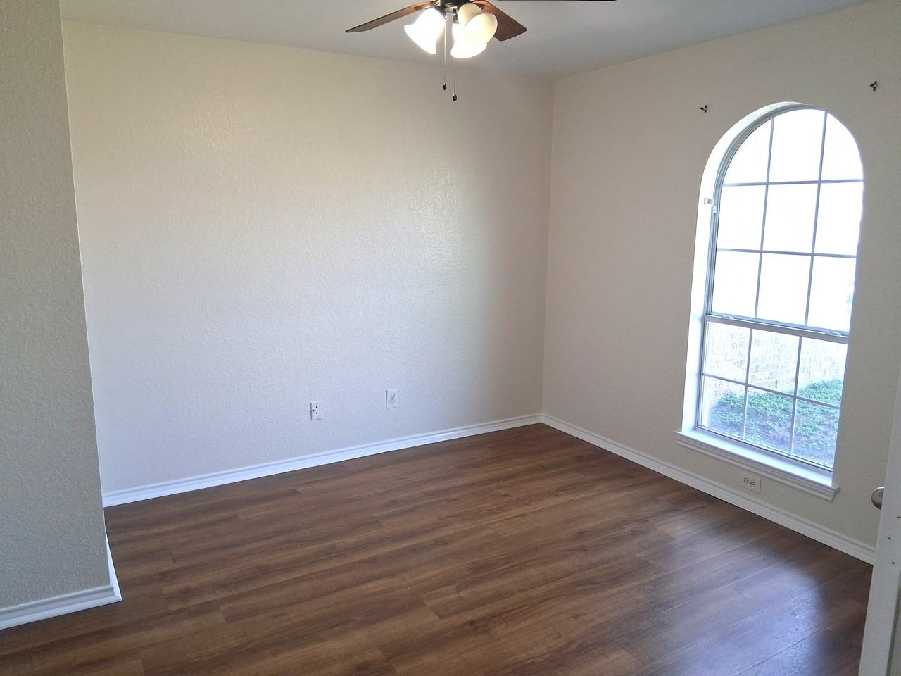 4800 Aspen Dr #1 - Photo 3 of 17