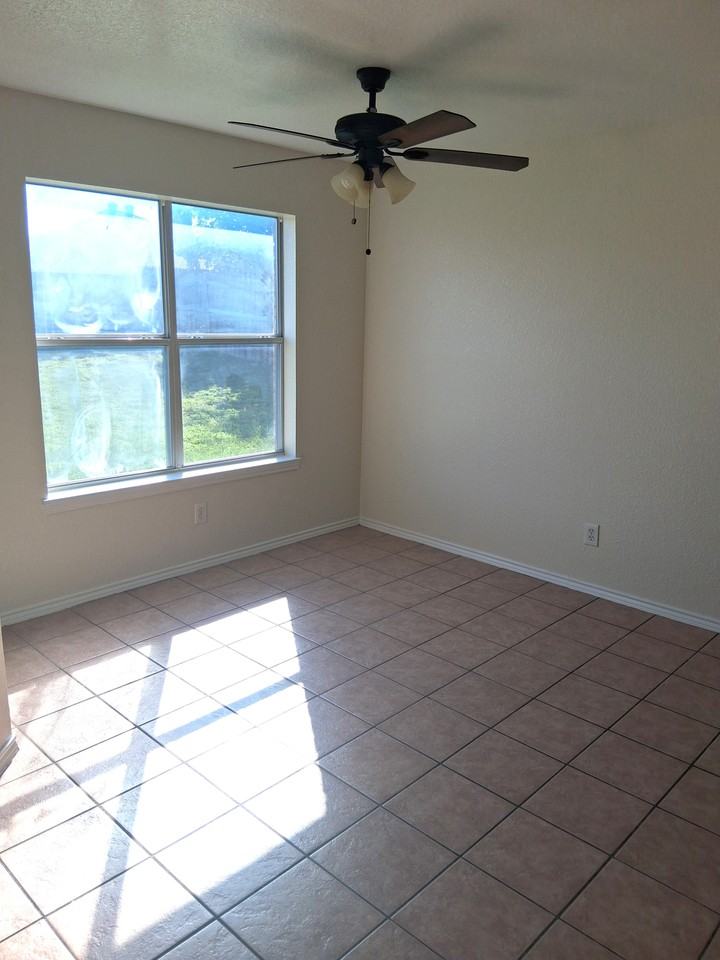 4800 Aspen Dr #1 - Photo 7 of 17