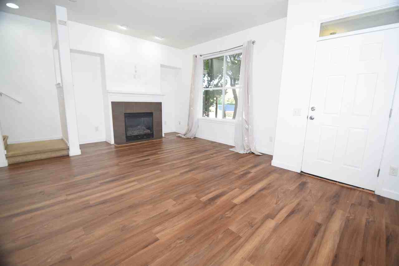 2314 Ne Redelfs Way #1 - Photo 3 of 27