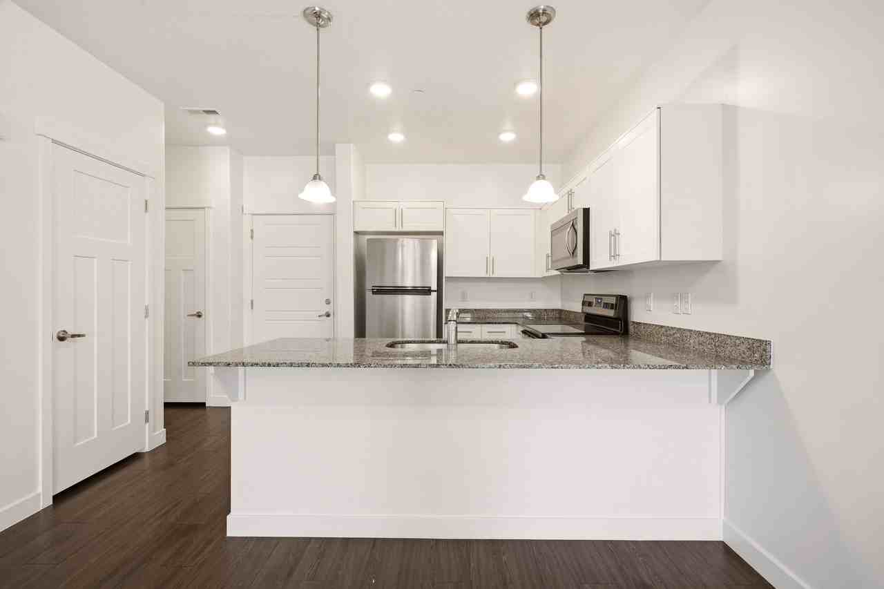 667 E 180 N #102 - Photo 5 of 19