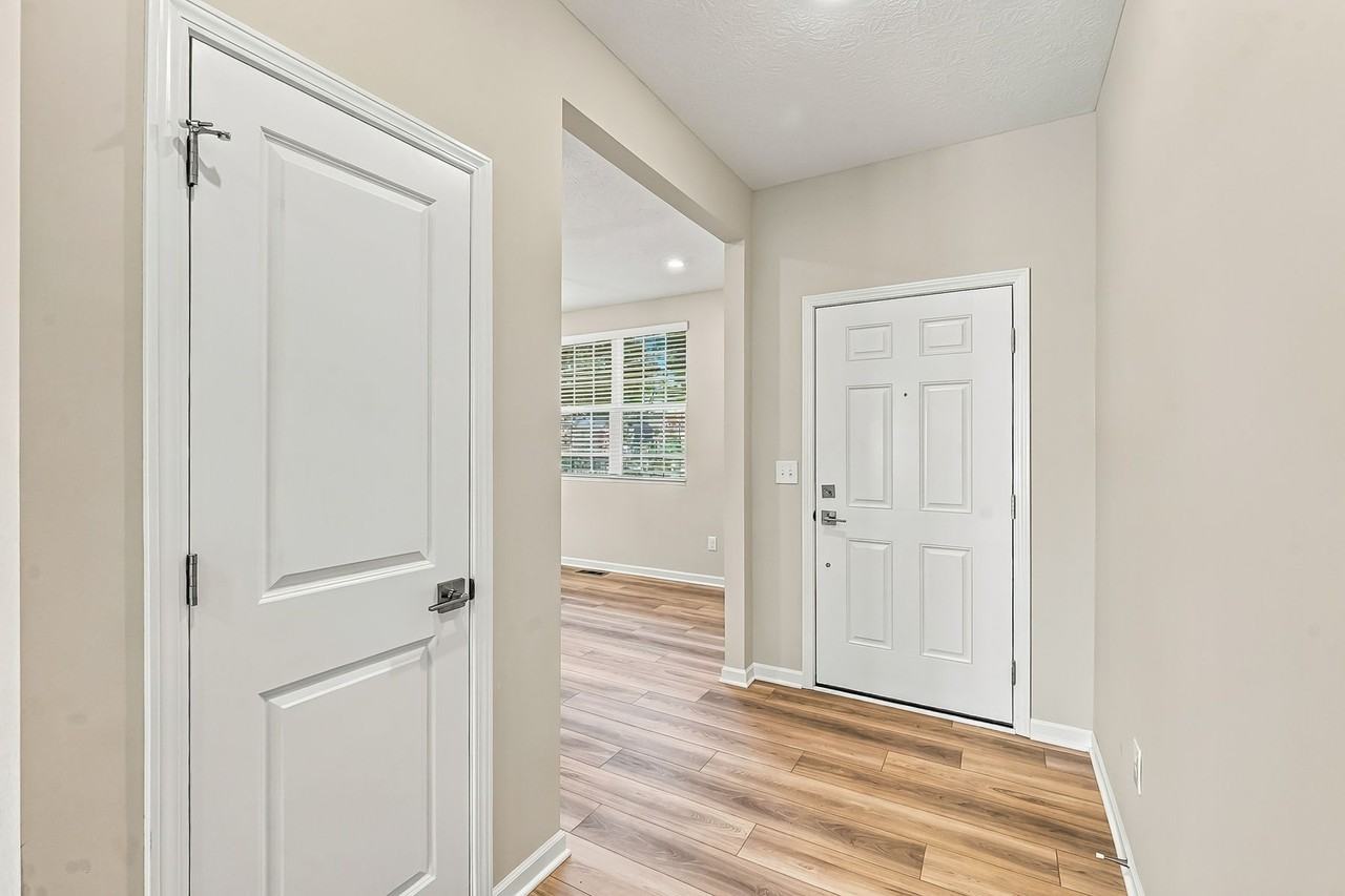 508 Penwell Dr #1 - Photo 3 of 39