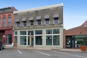 featured image of 136 Brady St