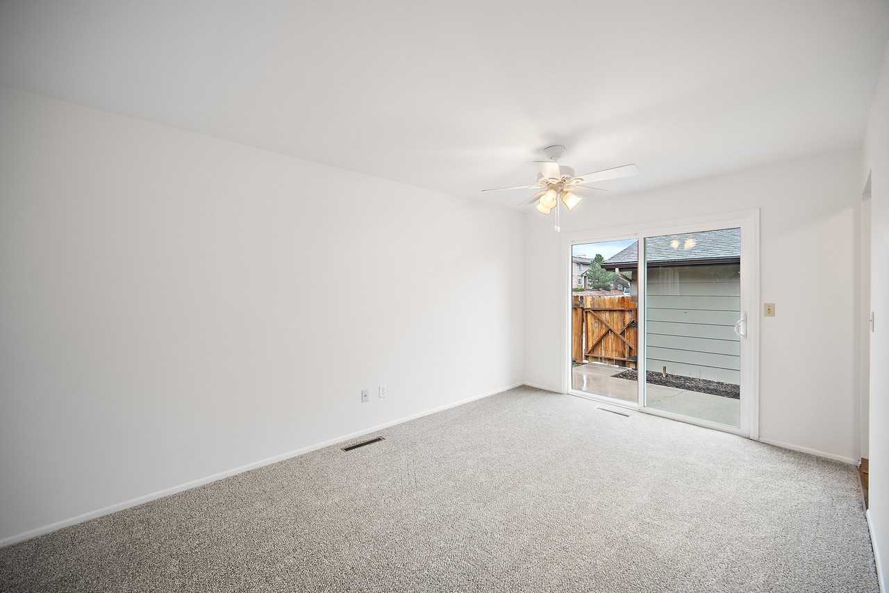 6737 Hampton Drive - Photo 7 of 37