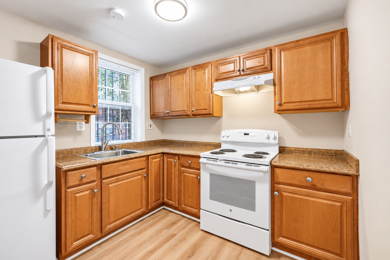 4554 Macarthur Blvd Nw #3 - Photo 4 of 47