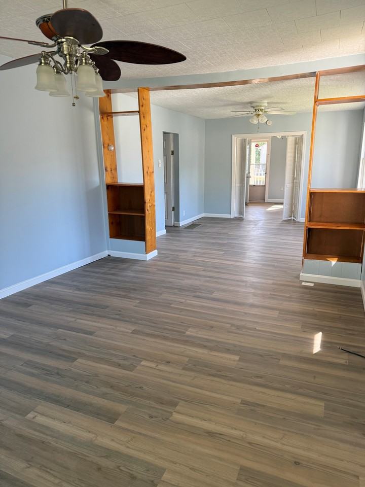 6000 Eleanor St #1 - Photo 3 of 14