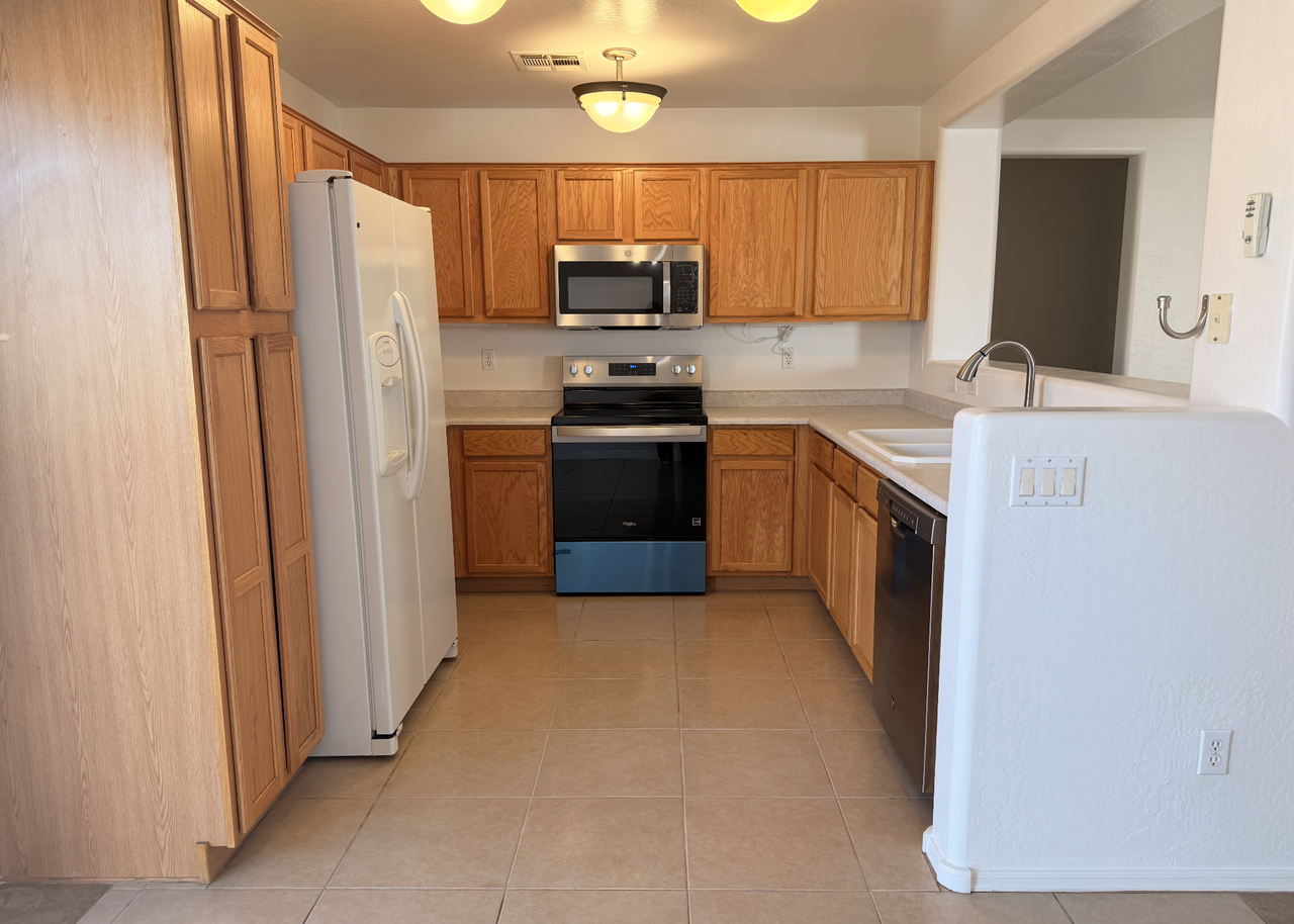 1241 S 227th Ave #1 - Photo 3 of 22