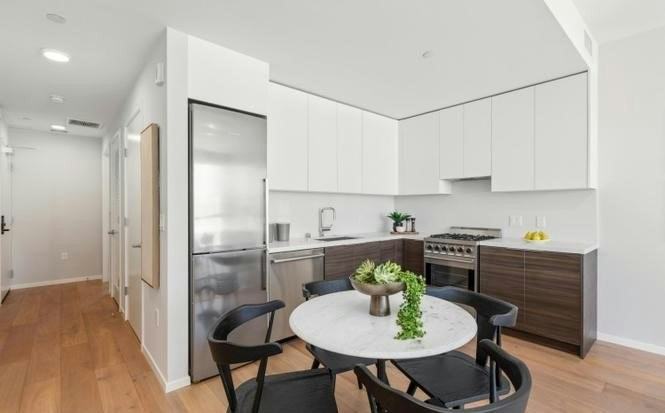 1433 Bush Street, Unit 53 - Photo 3 of 20