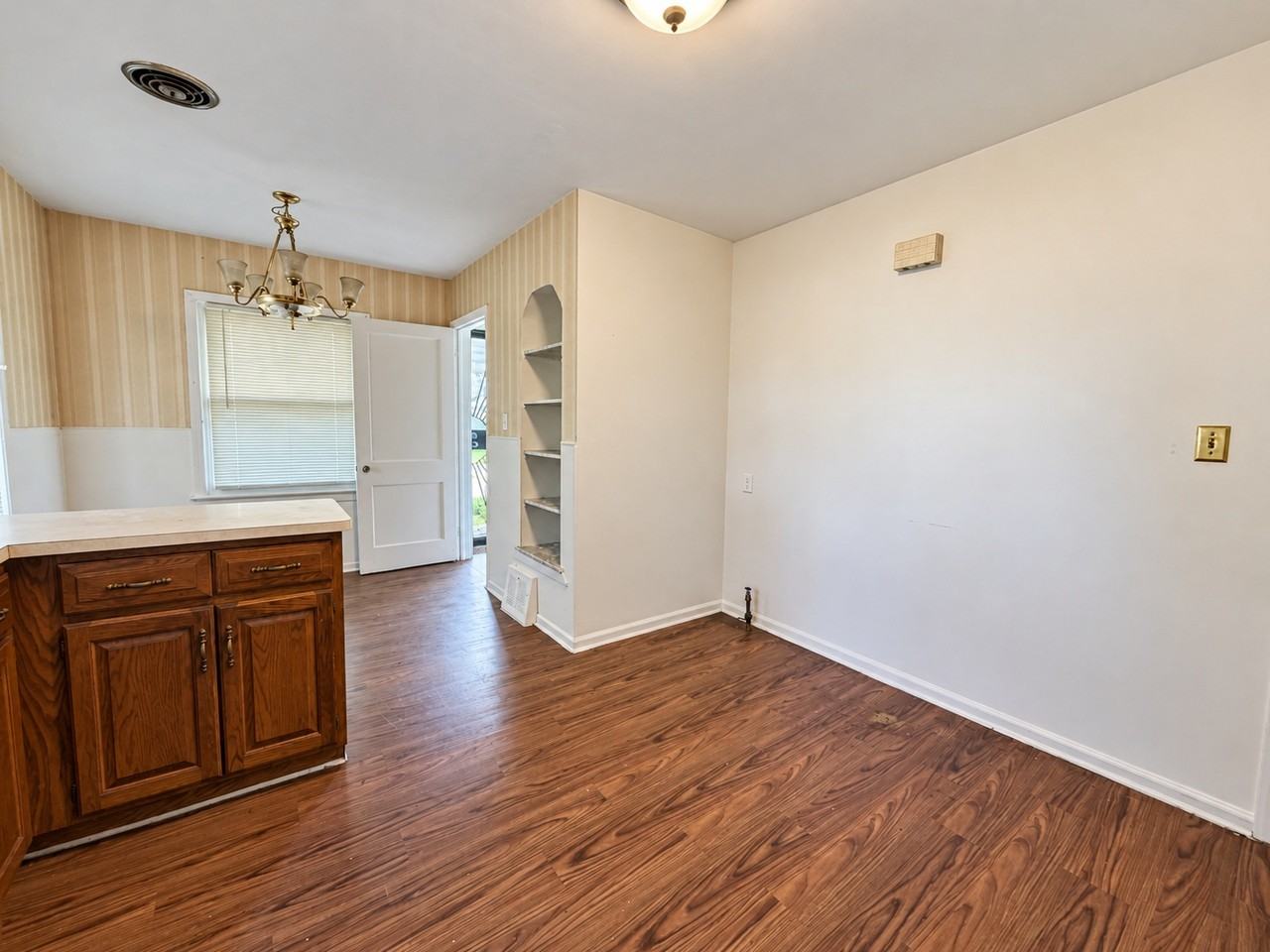 18863 Dean St #1 - Photo 6 of 24