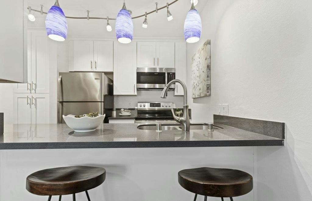 615 Vine Street, Unit 29 - Photo 7 of 14