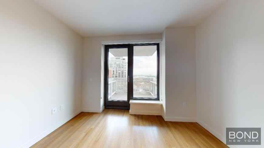 515 E 86th St - Photo 3 of 10
