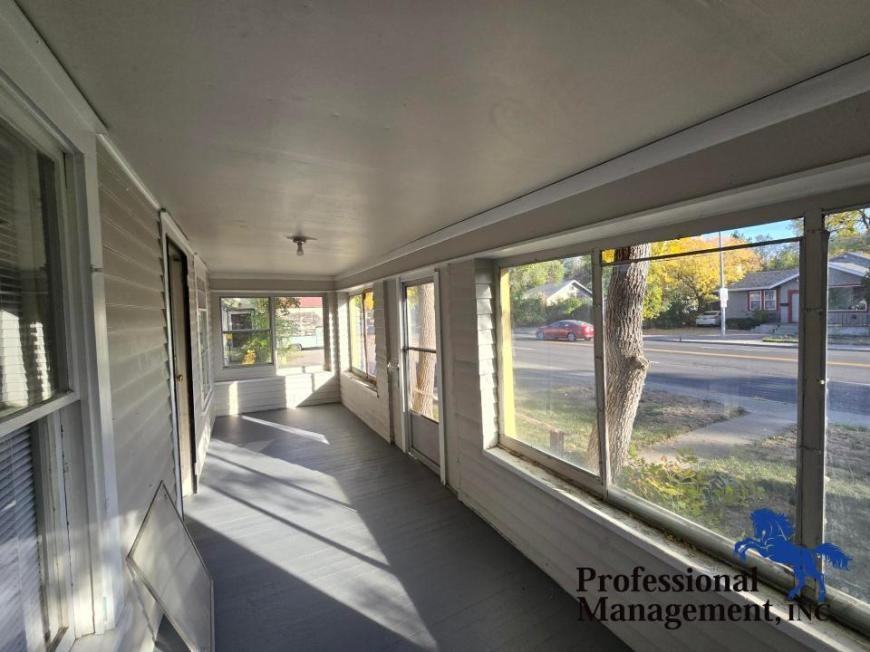 133 Grand Ave - Photo 2 of 9