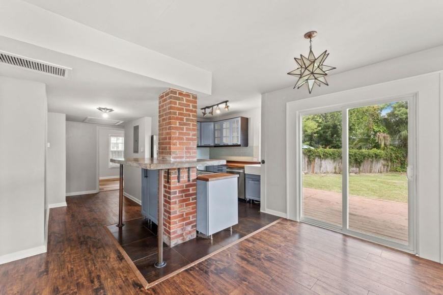 4603 Sussex Ave - Photo 7 of 10