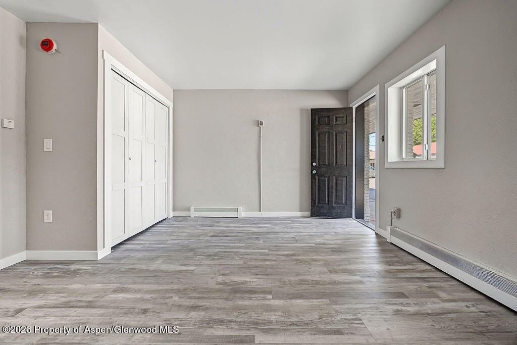 205 E Victory Way - Photo 2 of 21