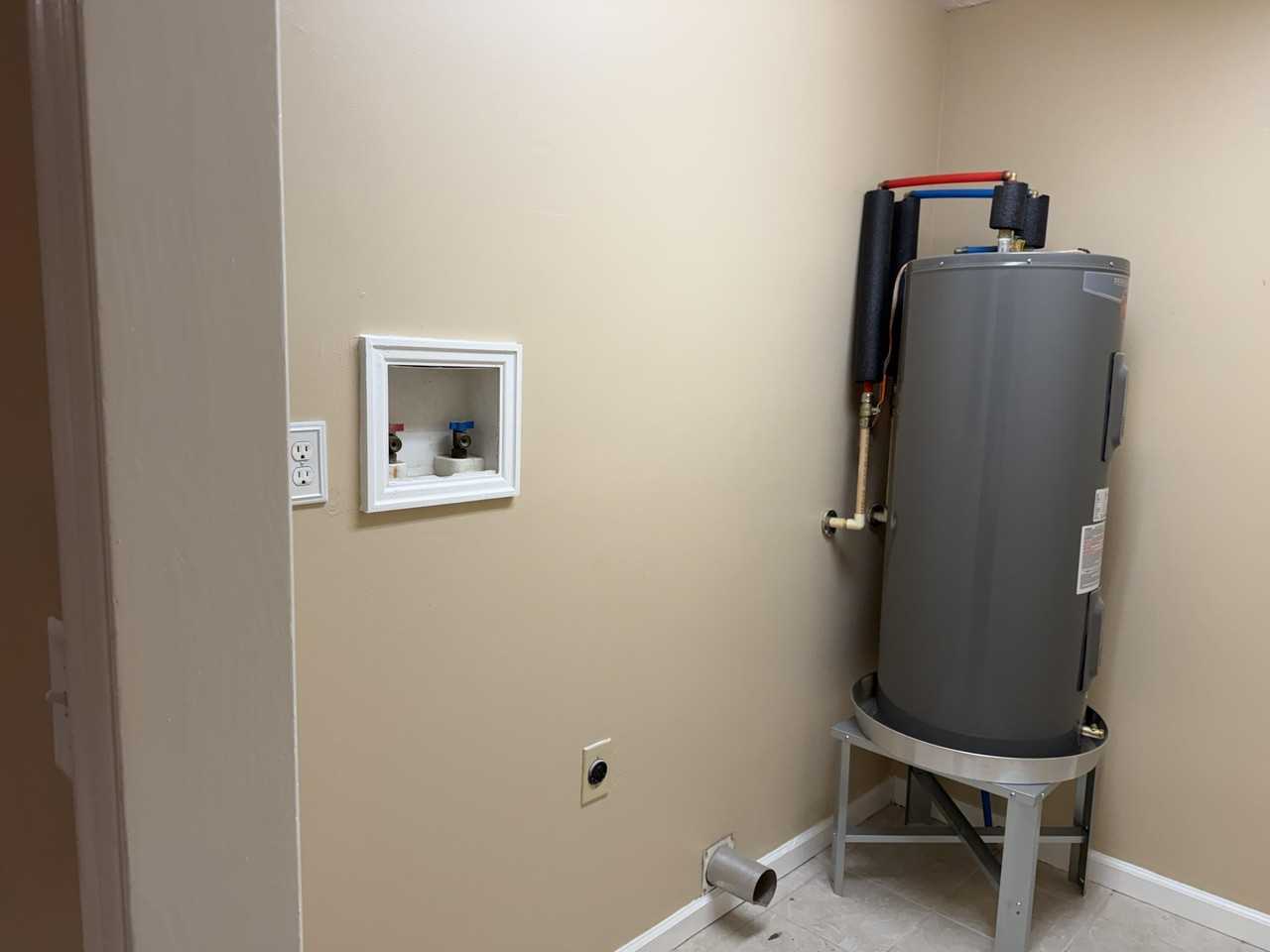 124 Taylor St - Photo 5 of 14